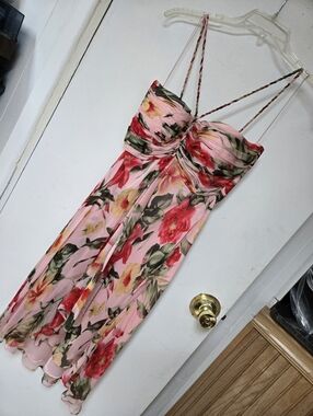 Floral Pink Dress Size 6 Like New
